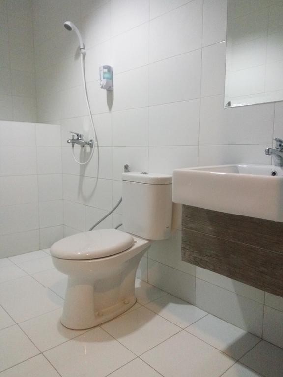 Hotel Candi Indah-Akpol Semarang Zewnętrze zdjęcie